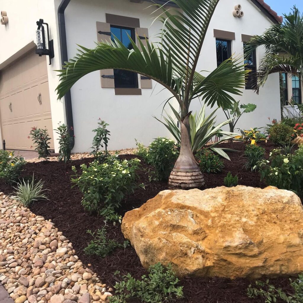, South Florida Back Yard Fire Pit, Natural Wonders Landscaping